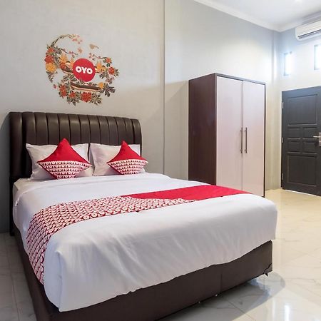 Oyo 470 Green Kno Medan Luaran gambar